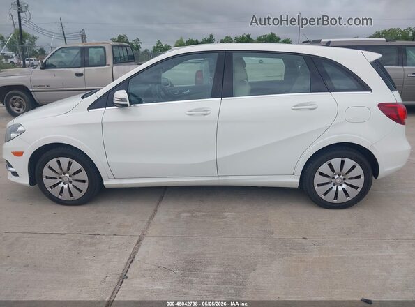 WDDVP9AB0HJ013221 2017 MERCEDES-BENZ B 250E White სალონის 360-გრადუსიანი ხედი