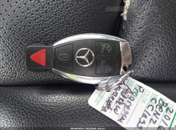 WDDWF4JB3GR136635 2016 MERCEDES-BENZ C-CLASS Серый Вид панели приборов
