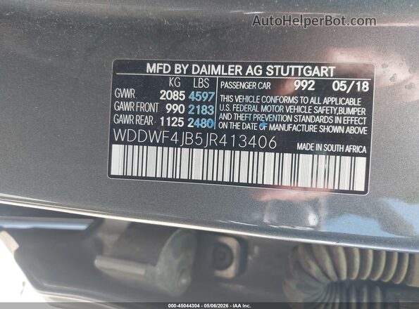 WDDWF4JB5JR413406 2018 MERCEDES-BENZ C-CLASS Gray Widok komory silnika