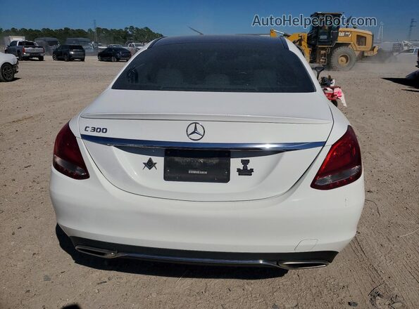 WDDWF4JB6GR136211 2016 MERCEDES-BENZ C White Вид ззаду