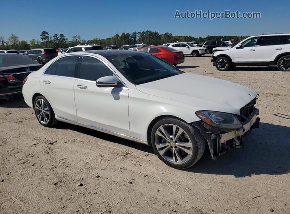 WDDWF4JB6GR136211 2016 MERCEDES-BENZ C White Передня права чверть