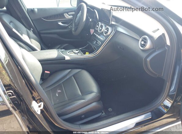 WDDWF4KB9HR241213 2017 MERCEDES-BENZ C-CLASS Черный Вид салона спереди
