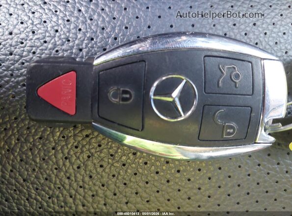 WDDWF4KB9HR241213 2017 MERCEDES-BENZ C-CLASS Черный Вид панели приборов