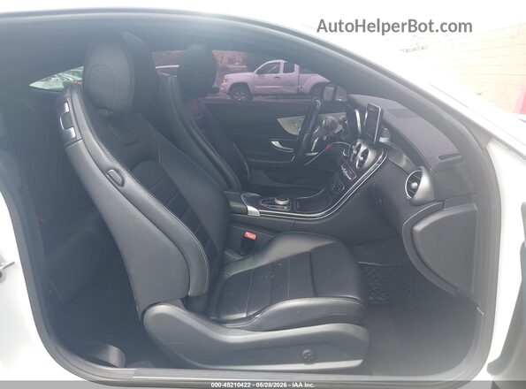 WDDWJ4JB1HF509124 2017 MERCEDES-BENZ C-CLASS White Front interior view