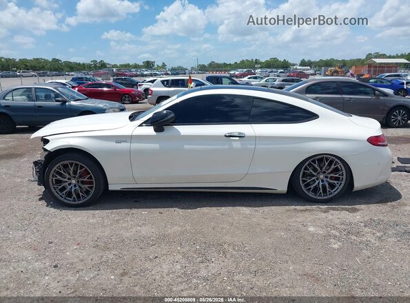 WDDWJ4JB5HF328088 2017 MERCEDES-BENZ C-CLASS White 360 interior view