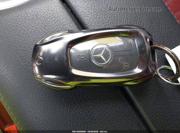 WDDWJ4JB5HF328088 2017 MERCEDES-BENZ C-CLASS White Dashboard view