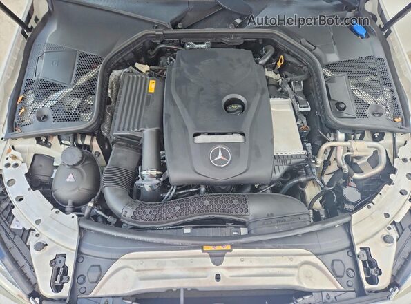 WDDWJ4JB8JF738258 2018 MERCEDES-BENZ C Белый Вид задней части салона