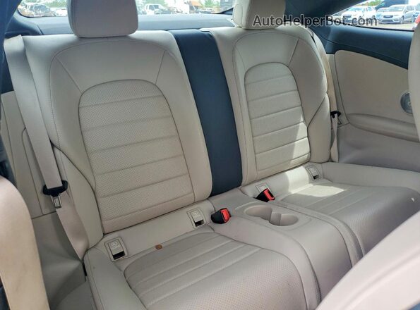 WDDWJ4KB2HF525525 2017 MERCEDES-BENZ C Белый 