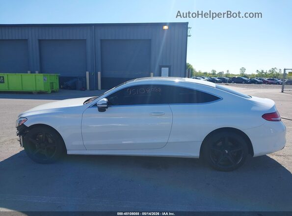 WDDWJ4KB4HF420436 2017 MERCEDES-BENZ C-CLASS White Widok wnętrza 360 stopni