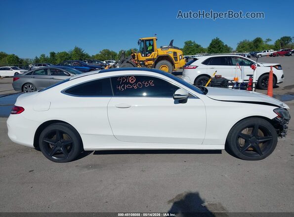 WDDWJ4KB4HF420436 2017 MERCEDES-BENZ C-CLASS White Widok wnętrza z tyłu