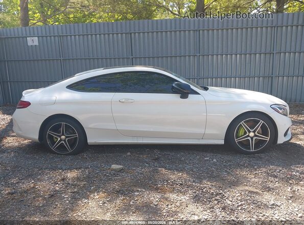 WDDWJ4KB8HF367367 2017 MERCEDES-BENZ C-CLASS White Widok wnętrza z tyłu