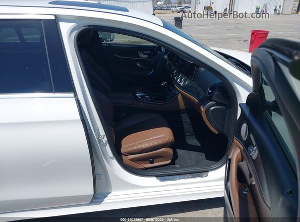 WDDZF4JB3HA173939 2017 MERCEDES-BENZ E-CLASS White Вид салону спереду