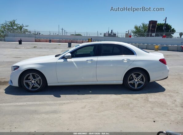 WDDZF4JB3HA173939 2017 MERCEDES-BENZ E-CLASS White Панорамний вид салону 360°