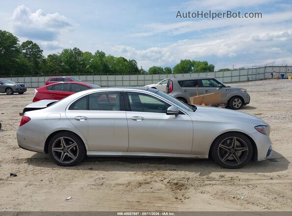 WDDZF4JB5JA310773 2018 MERCEDES-BENZ E-CLASS Серебряный Вид задней части салона