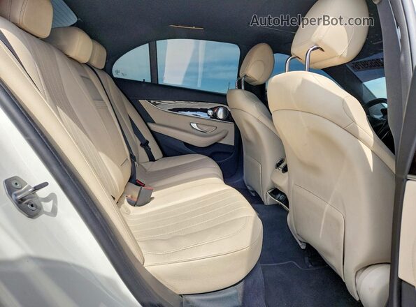 WDDZF4JB9HA243055 2017 MERCEDES-BENZ E Белый Вид задних сидений