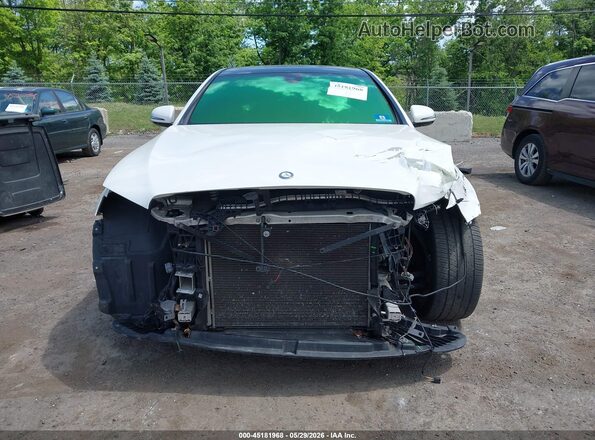 WDDZF4KB1HA101054 2017 MERCEDES-BENZ E-CLASS Белый Вид задней части салона