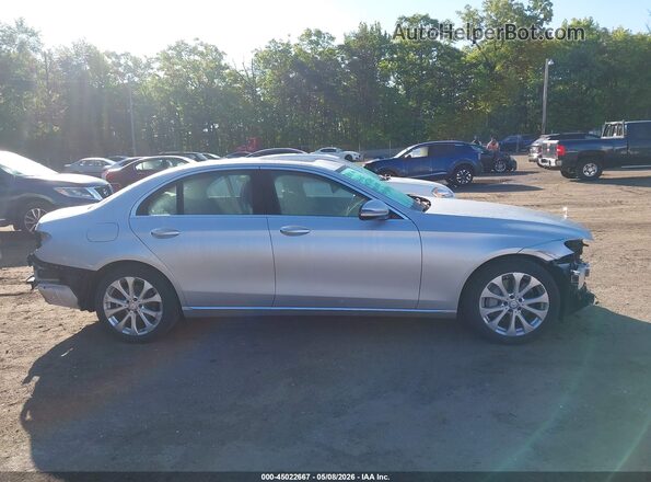 WDDZF4KB1HA164915 2017 MERCEDES-BENZ E-CLASS Серебряный Панорамный вид салона 360°