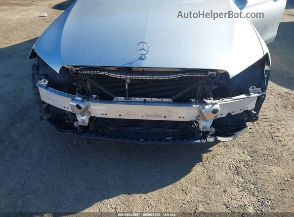 WDDZF4KB1HA164915 2017 MERCEDES-BENZ E-CLASS Серебряный Вид спереди