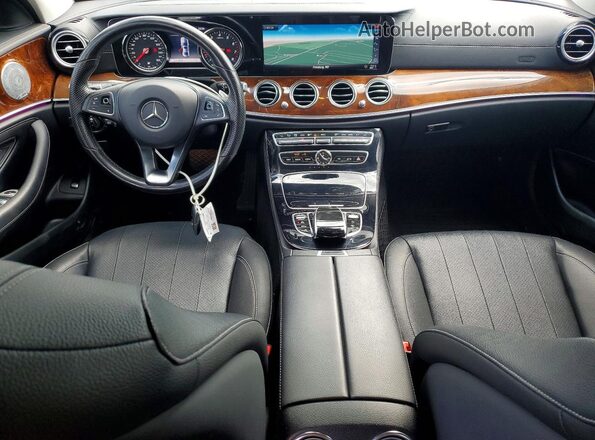 WDDZF4KB3HA219784 2017 MERCEDES-BENZ E Black Widok deski rozdzielczej