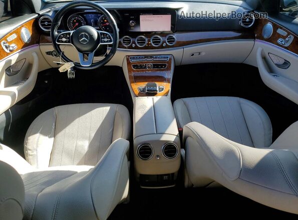 WDDZF4KBXKA551678 2019 MERCEDES-BENZ E White Widok deski rozdzielczej