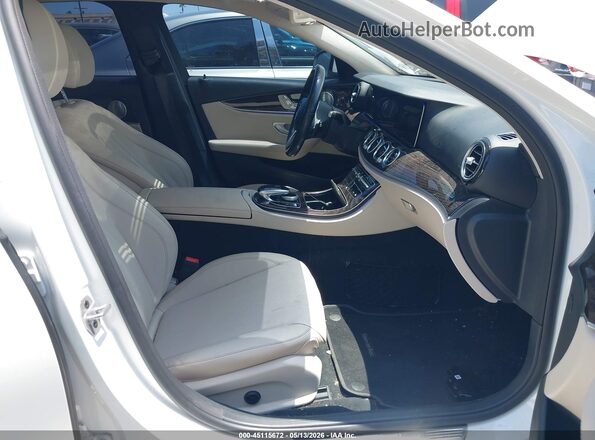 WDDZF8DB4LA702276 2020 MERCEDES-BENZ E-CLASS White Widok wnętrza z przodu