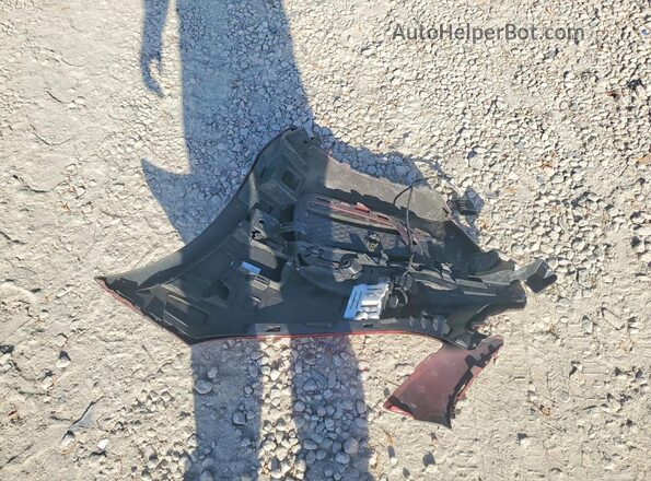 WDDZF8DB7LA716737 2020 MERCEDES-BENZ E Красный Вид подкапотного пространства