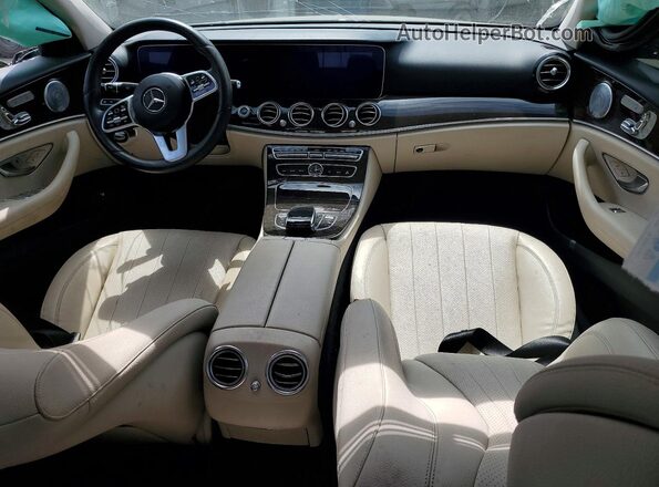 WDDZF8DB9LA751635 2020 MERCEDES-BENZ E Gray Vista del salpicadero