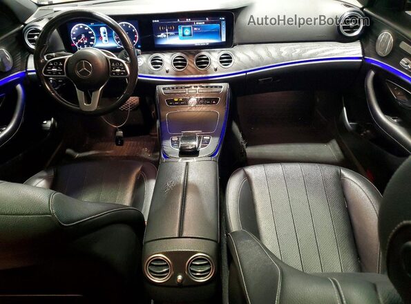 WDDZF8EB5LA703063 2020 MERCEDES-BENZ E Silver Vista del salpicadero