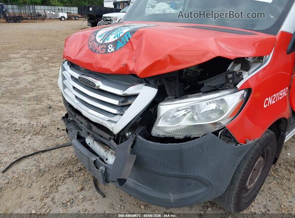 WDRPF0CDXKP163728 2019 FREIGHTLINER SPRINTER 2500 White Front view