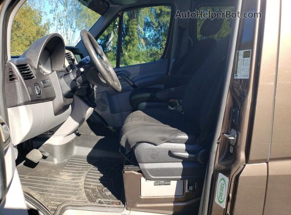 WDZPE8CDXHP396938 2017 MERCEDES-BENZ SPRINTER Gray Widok wnętrza z przodu