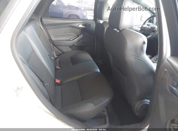 WF0DP3TH8G4114683 2016 FORD FOCUS RS Белый Вид наклейки с VIN-кодом