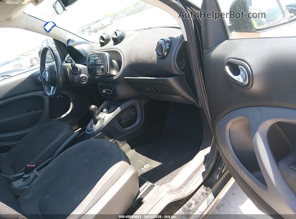 WMEFJ5DA4GK062329 2016 SMART FORTWO Коричневый Вид салона спереди