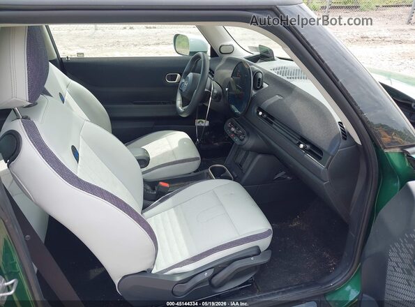 WMW23GD06S2W15031 2025 MINI HARDTOP Зеленый Вид салона спереди