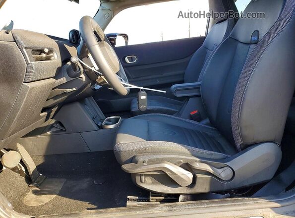 WMW23GD06S2W35165 2025 MINI COOPER Black Front interior view