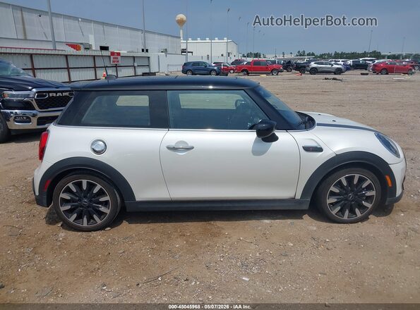 WMW53DH04R2V00931 2024 MINI HARDTOP Белый Вид задней части салона