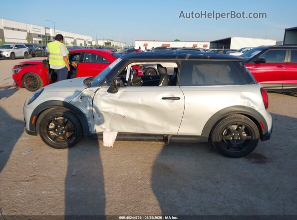 WMW53DH08N2S26272 2022 MINI HARDTOP Silver უკანა სალონის ხედი