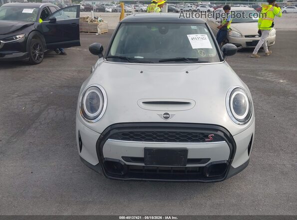 WMW53DH0XP2S84998 2023 MINI HARDTOP Серебряный Вид задней части салона