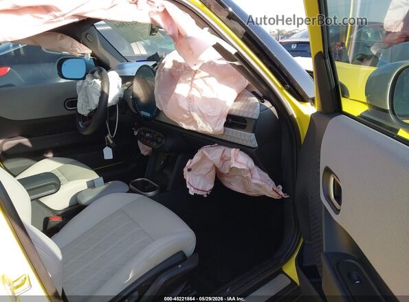 WMW53GD0XS2X54477 2025 MINI HARDTOP Yellow Вид салону спереду