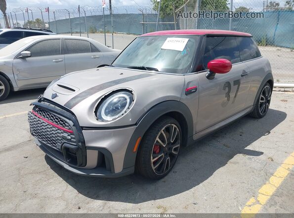 WMW73DH08N2P76659 2022 MINI HARDTOP Gray წინა მარცხენა ხედი სამი მეოთხედიდან