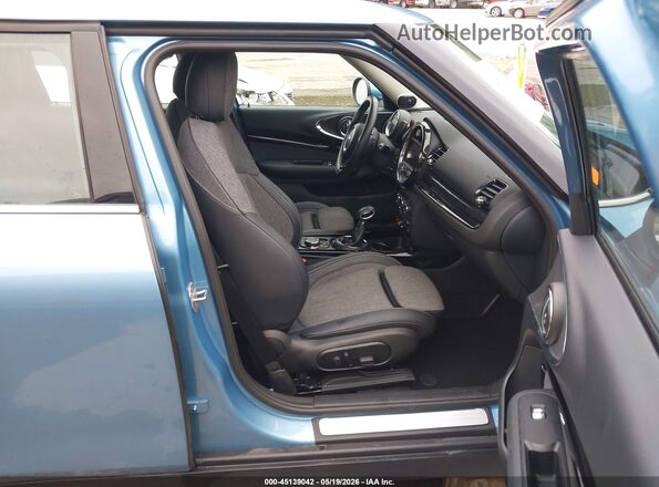 WMWLU1C58H2C41674 2017 MINI CLUBMAN Blue წინა სალონის ხედი
