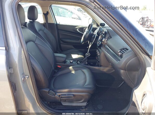 WMWLU1C58H2F27105 2017 MINI CLUBMAN Серый Вид салона спереди