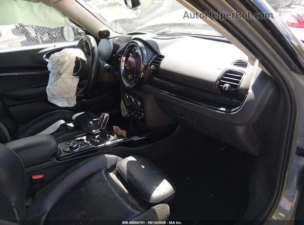 WMWXJ1C01N2P93444 2022 MINI CLUBMAN Gray Front interior view