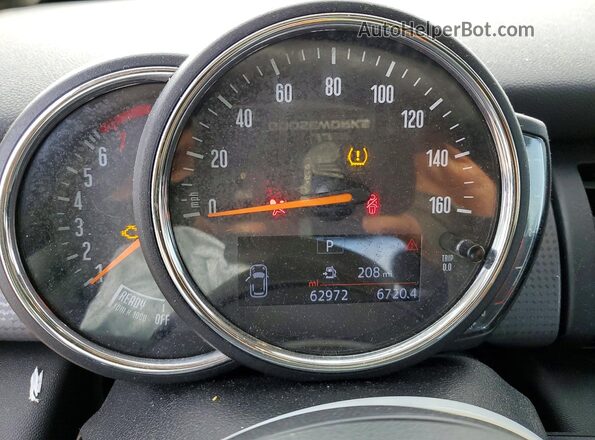WMWXR3C01L2M56659 2020 MINI COOPER Silver ხელსაწყოთა პანელის ხედი