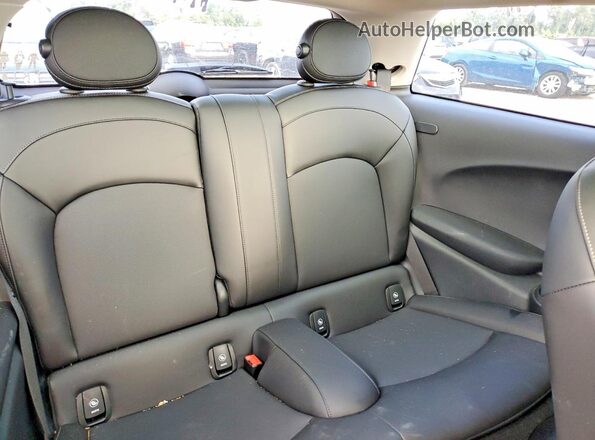 WMWXR3C01L2M56659 2020 MINI COOPER Silver უკანა სავარძლების ხედი