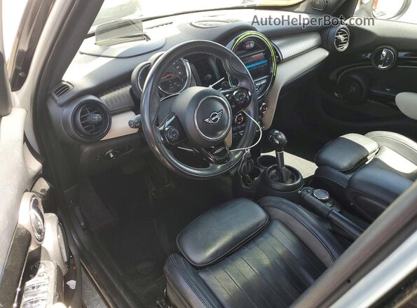 WMWXU3C56K2H87684 2019 MINI COOPER Beige 