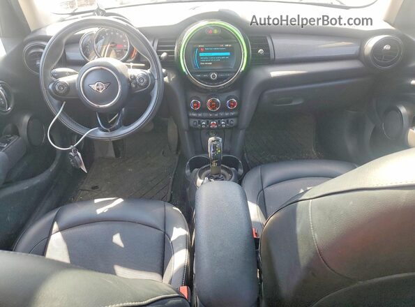 WMWXU7C09L2L75933 2020 MINI COOPER Beige Vista del salpicadero
