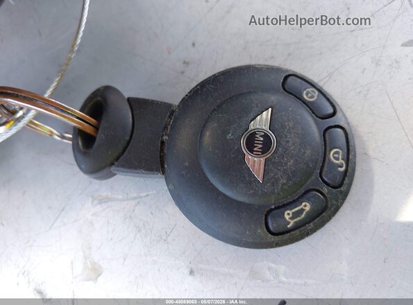 WMWZC3C54GWT08655 2016 MINI COUNTRYMAN Красный 