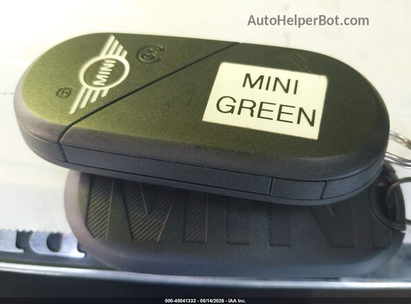 WMZ23GA01S7P74629 2025 MINI COUNTRYMAN Серый Вид панели приборов