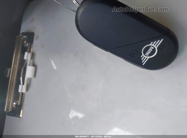 WMZ23GA02S7R17796 2025 MINI COUNTRYMAN Orange Առջևի վահանակի տեսք