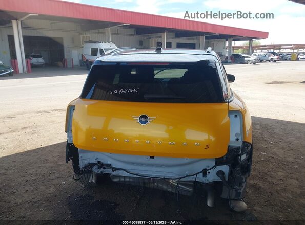 WMZ23GA02S7R17796 2025 MINI COUNTRYMAN Orange 